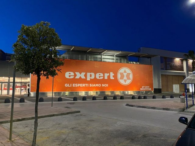 Il nuovo negozio Expert-Somma a Pontecagnano (Sa)