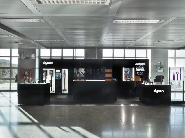 Dyson apre due nuovi store a Milano Malpensa e a Linate